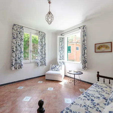 Joivy Charming House For 12, With Patio In Dom wakacyjny