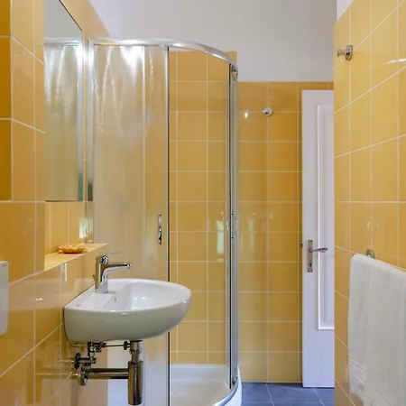 Joivy Charming House For 12, With Patio In Dom wakacyjny Vernazza